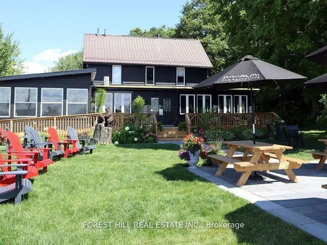 1014 Lois Lane, Minden Hills