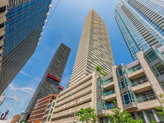 5702 - 2221 Yonge Street, Toronto