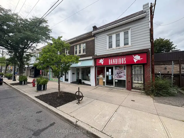 1028 King Street W, Hamilton
