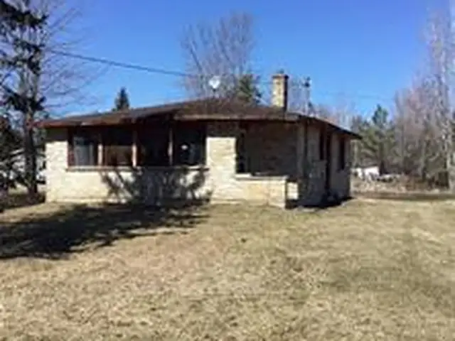 6266 PLEASANT Drive, South Glengarry