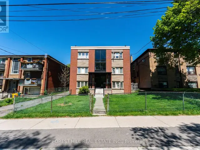 5 - 8 Victoria Street, Toronto