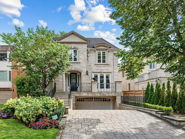 235 Hillhurst Boulevard, Toronto