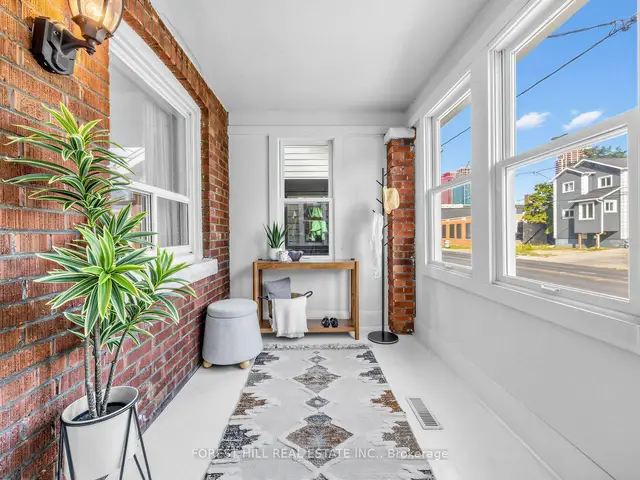 2375 Gerrard Street E, Toronto