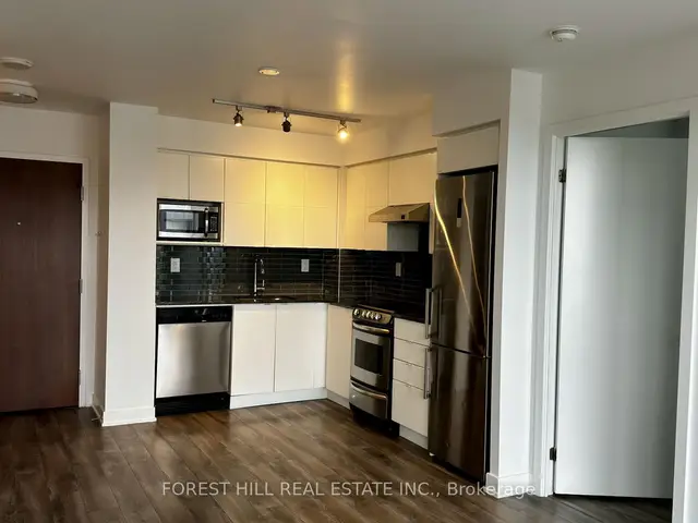 1422 - 160 Flemington Road, Toronto
